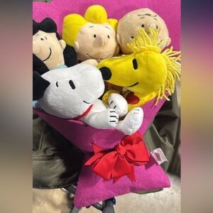 Peanuts Plush bouquet